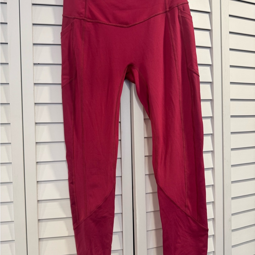 Lululemon leggings with pockets